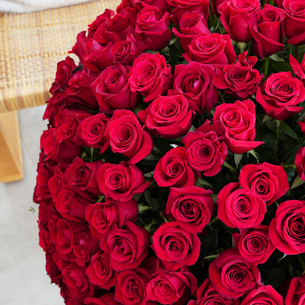365 Red Roses - Hatbox