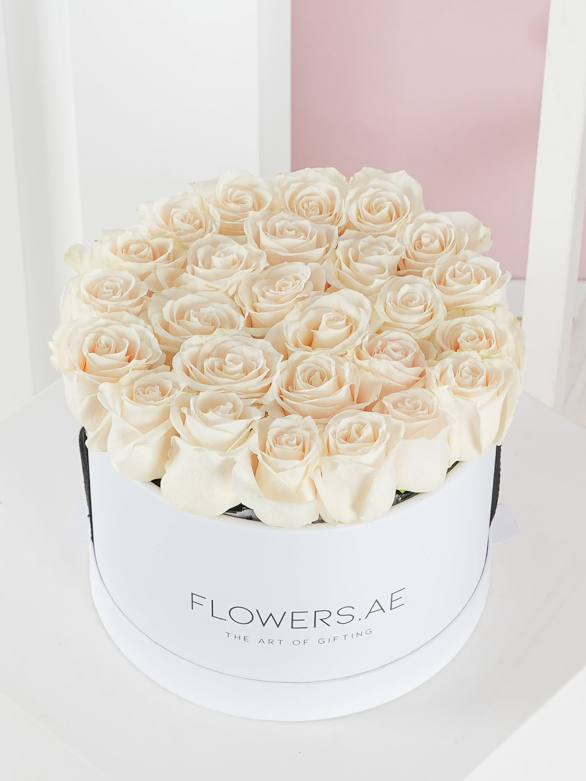 White Roses - Hatbox