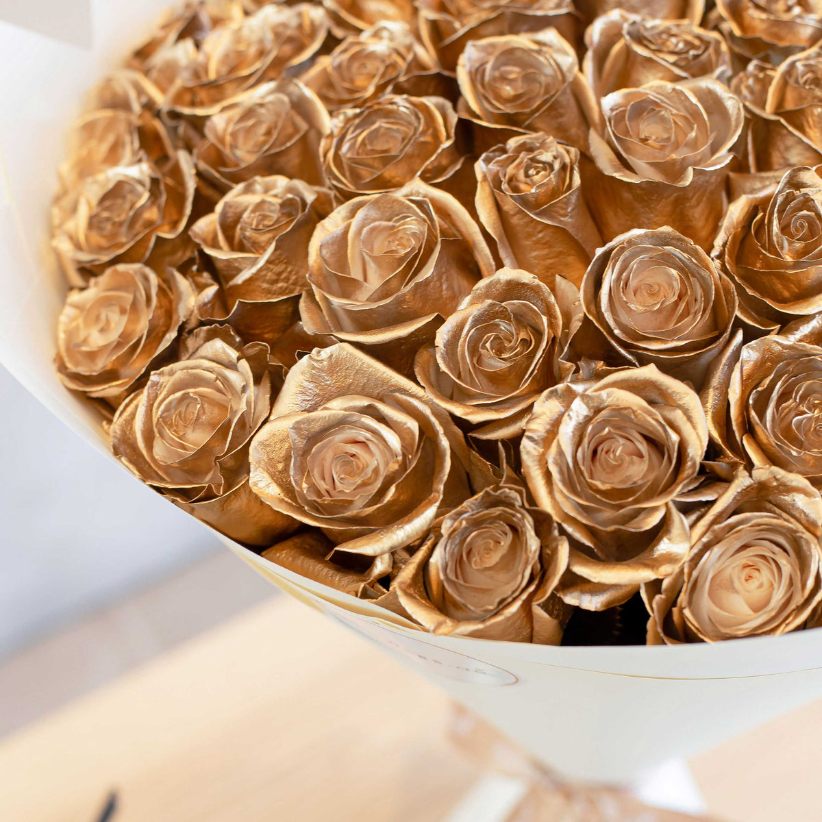 50 Gold Roses