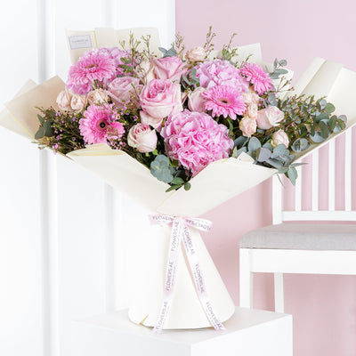Celebrating Emirati Women's Day With Flowers