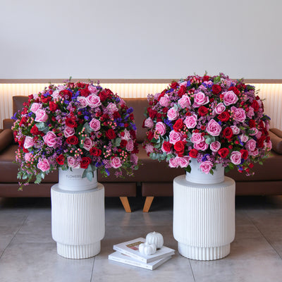 Blooms of Elegance: Celebrating the Modern Fusion of Red and Pink Flowers