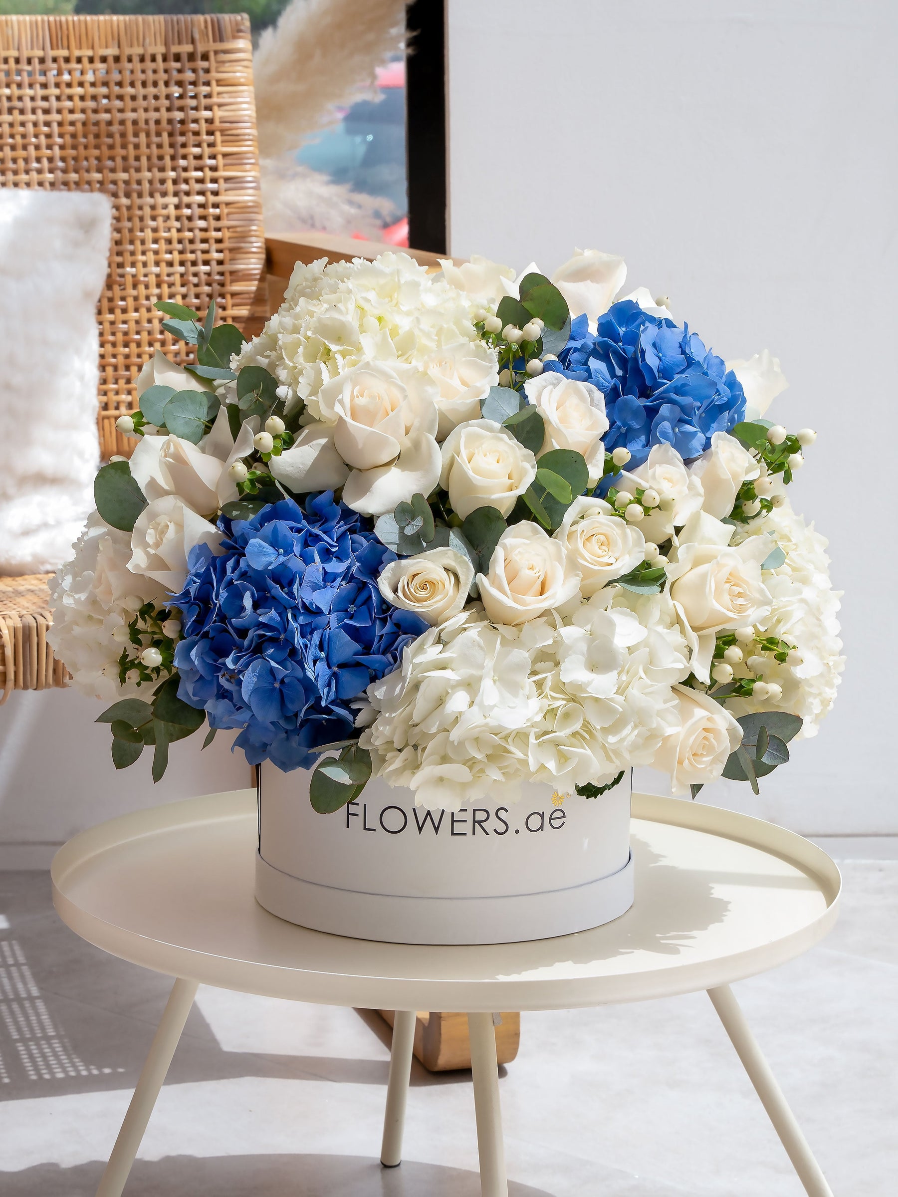 Father's day flower arrangement by Flowers.ae