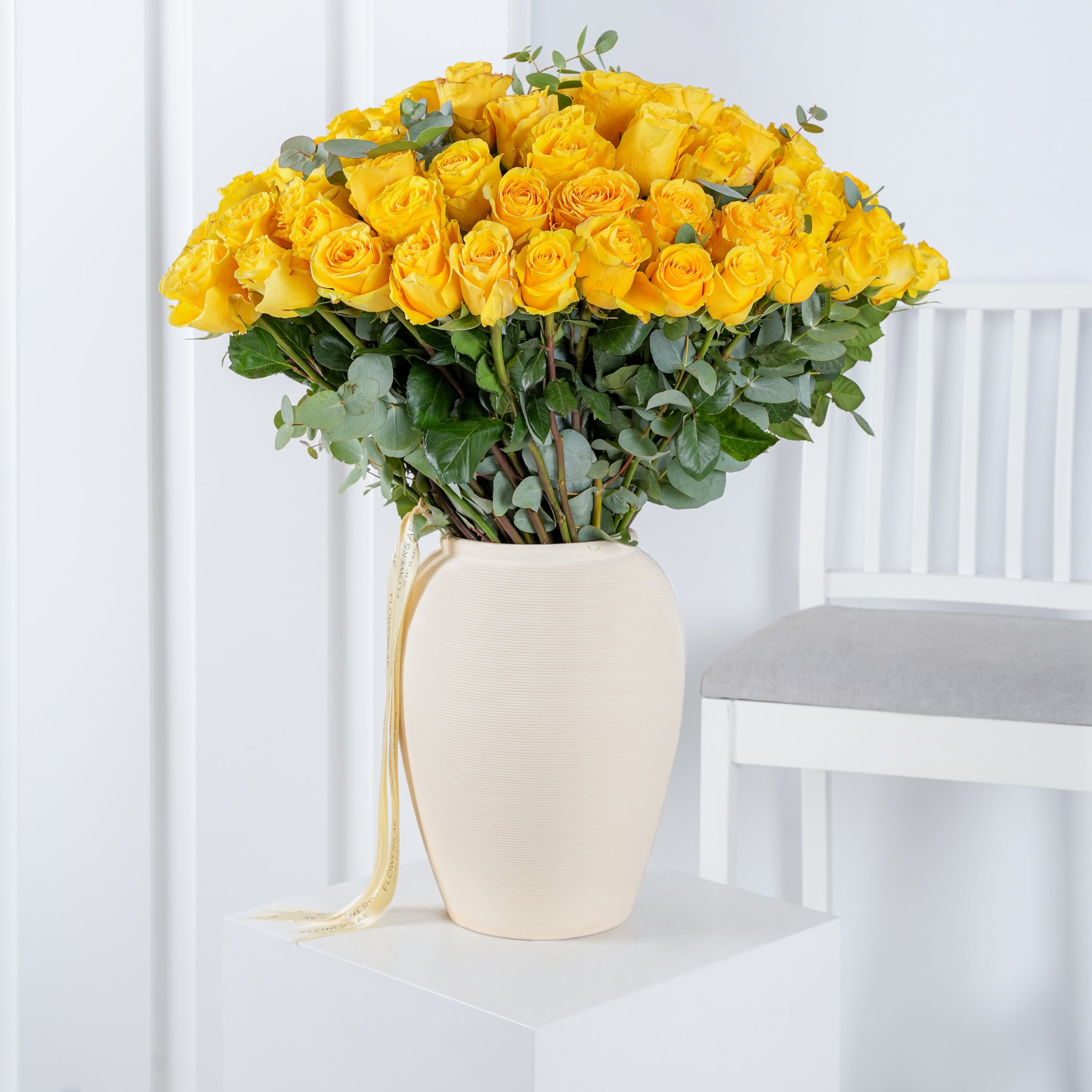 Yellow Roses Ina Vase 100 Yellow Roses Vase | Free Same-Day Delivery to all Emirates - Flowers.ae