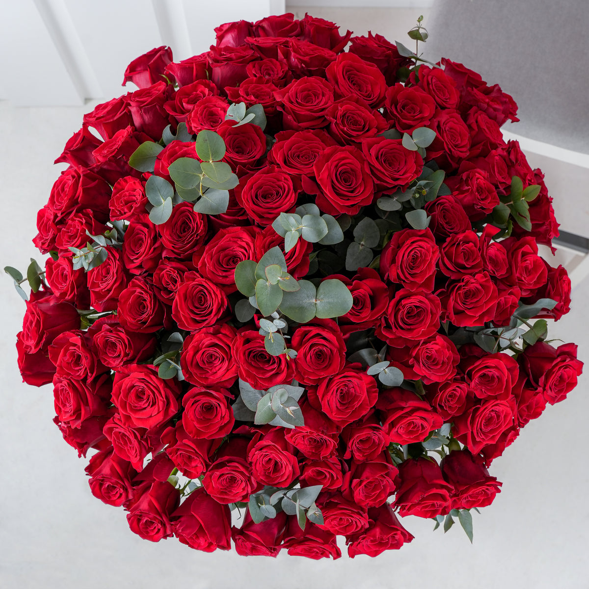 100 Red Roses - Vase