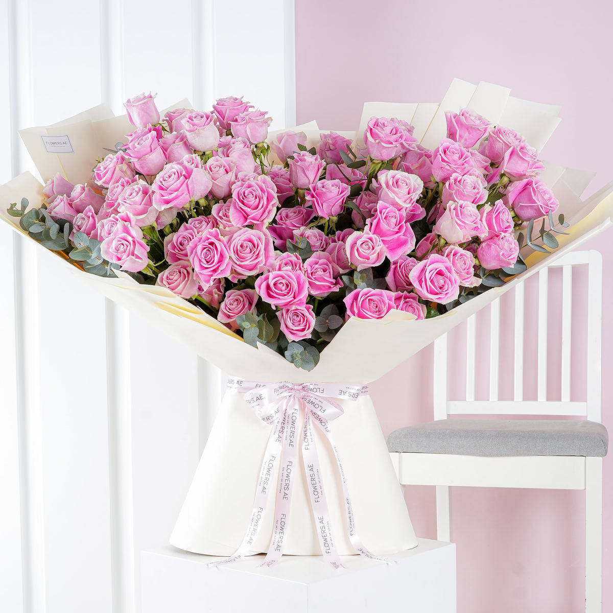 100 Pink Roses