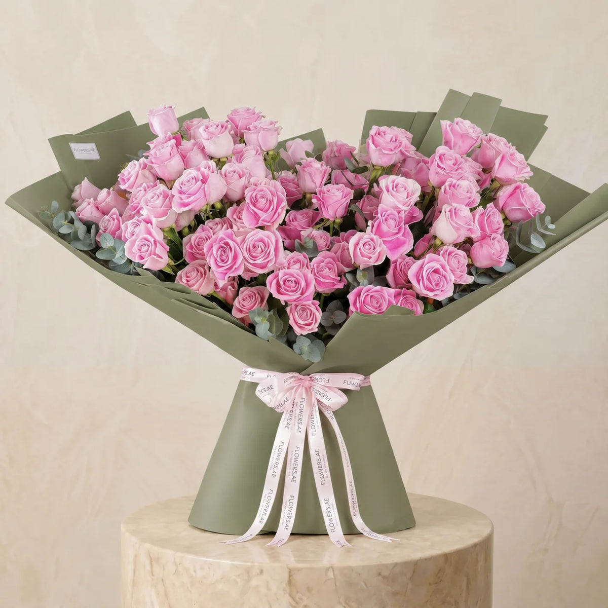 100 Pink Roses