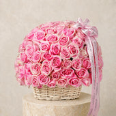 100 Pink Roses Basket