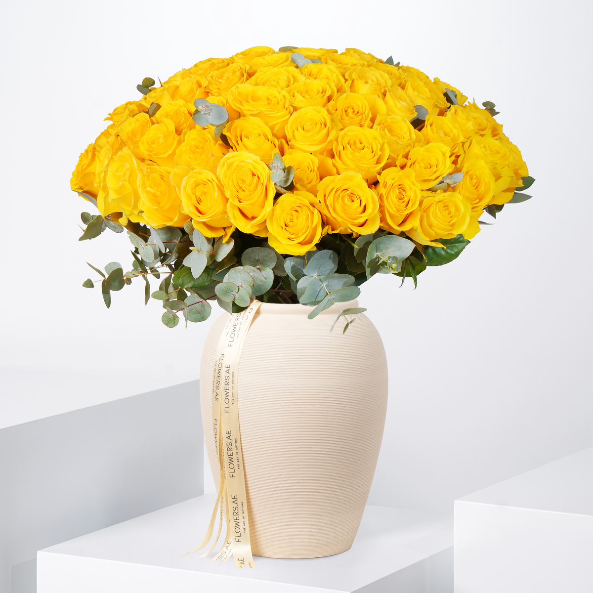 100 Yellow Roses Vase