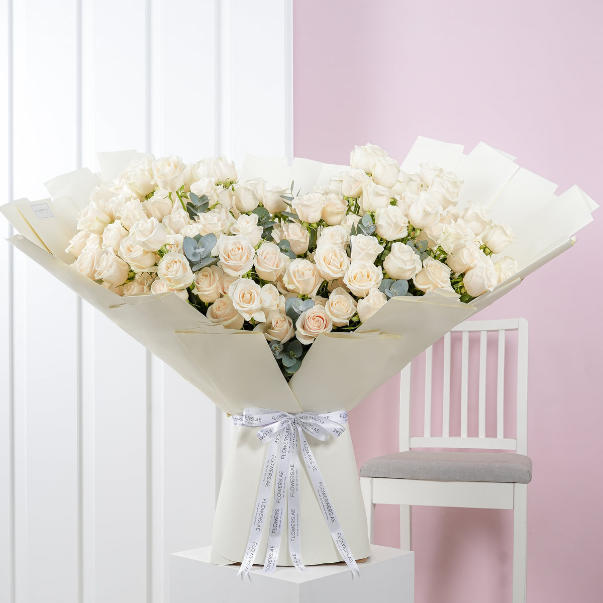 200 White Roses