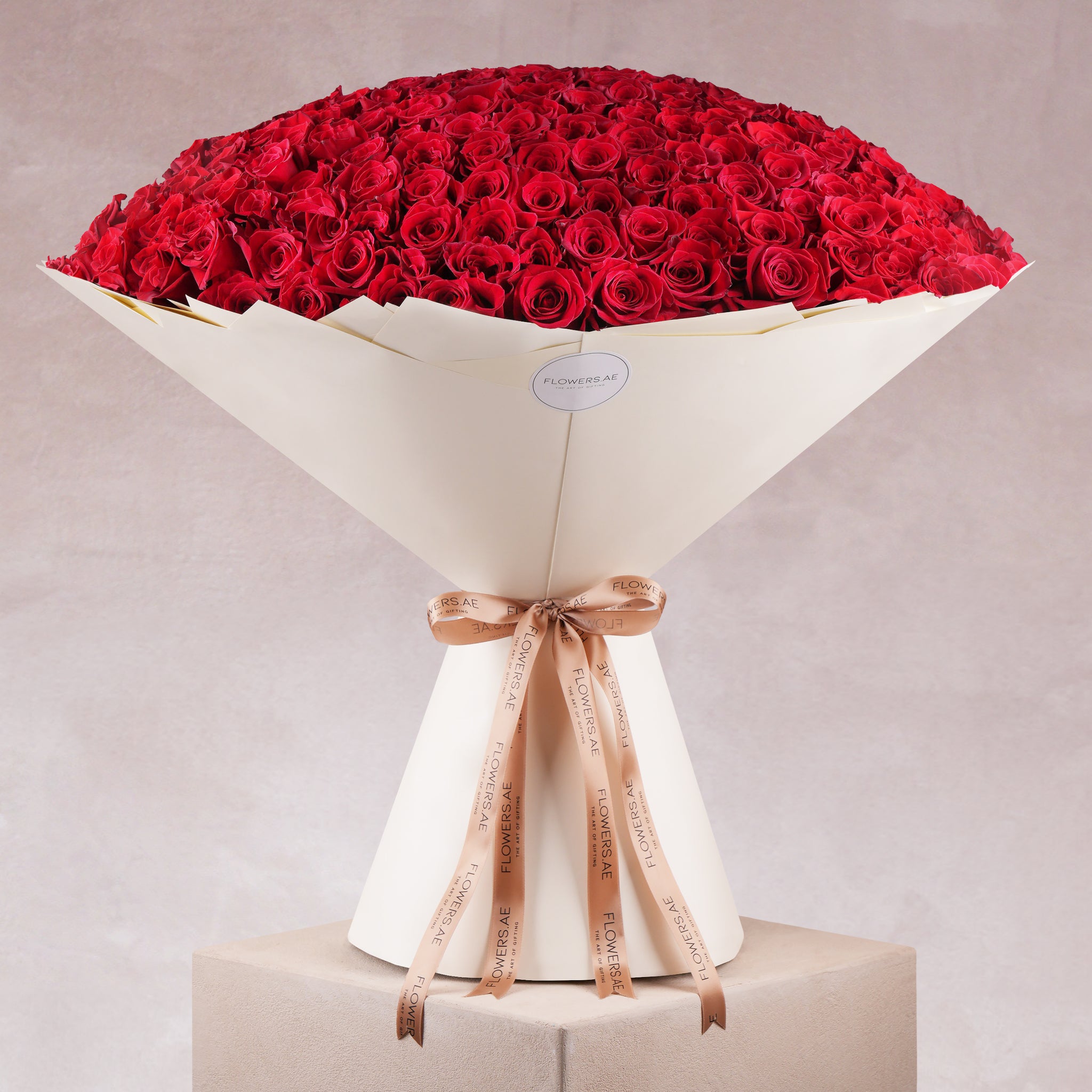 200 Red Roses | Free Same-Day Delivery to all Emirates - Flowers.ae