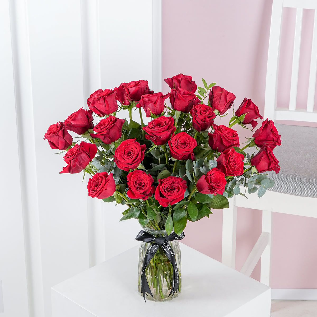 25 Red Roses - Vase