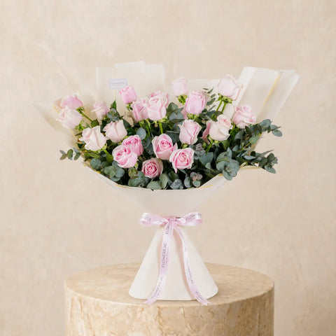 25 Pink Roses