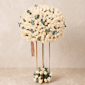 365 White Roses Stand