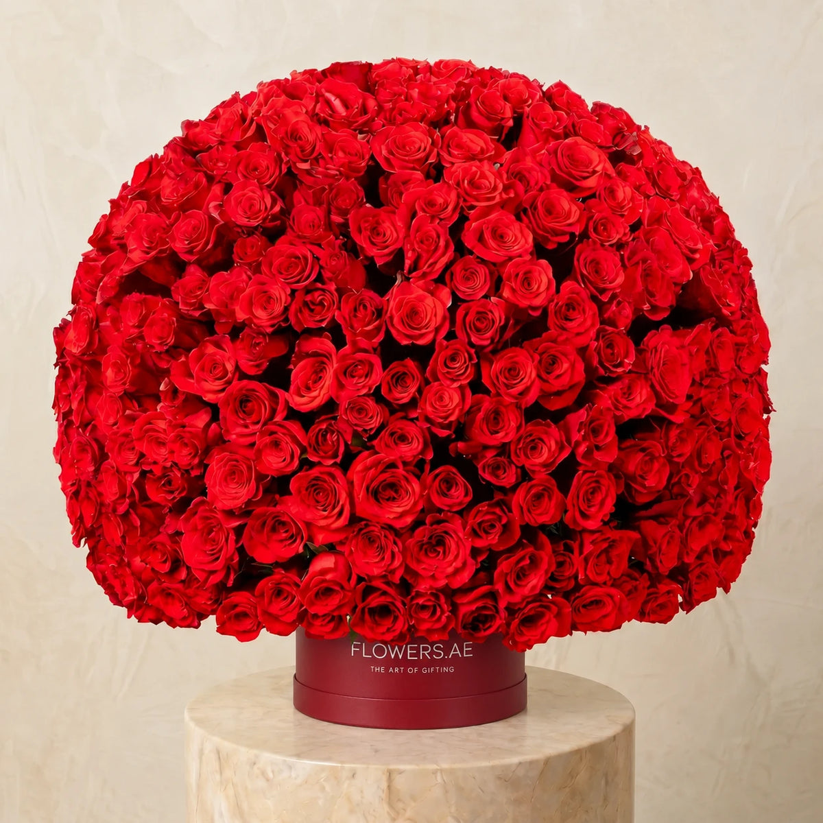 365 Red Roses Hatbox