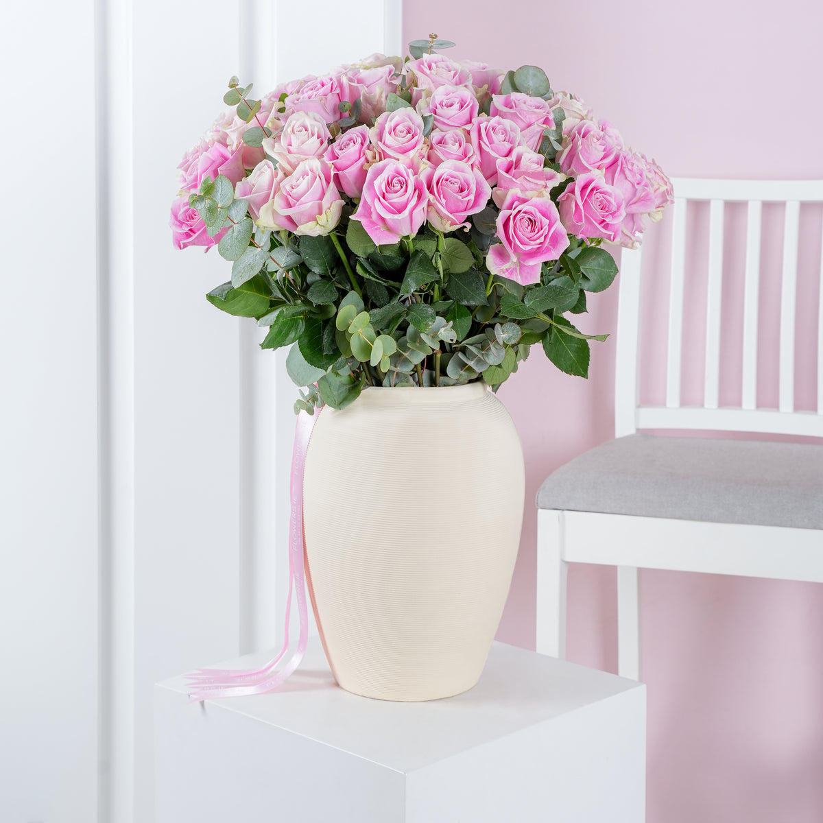 50 Pink Roses - Vase