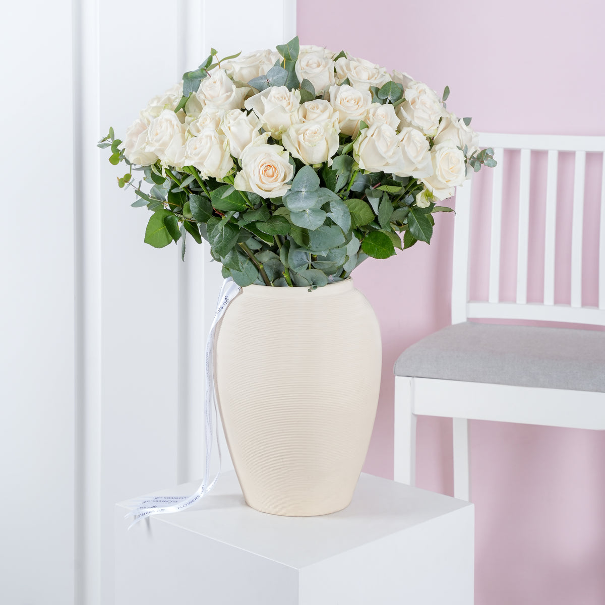 50 White Roses - Vase