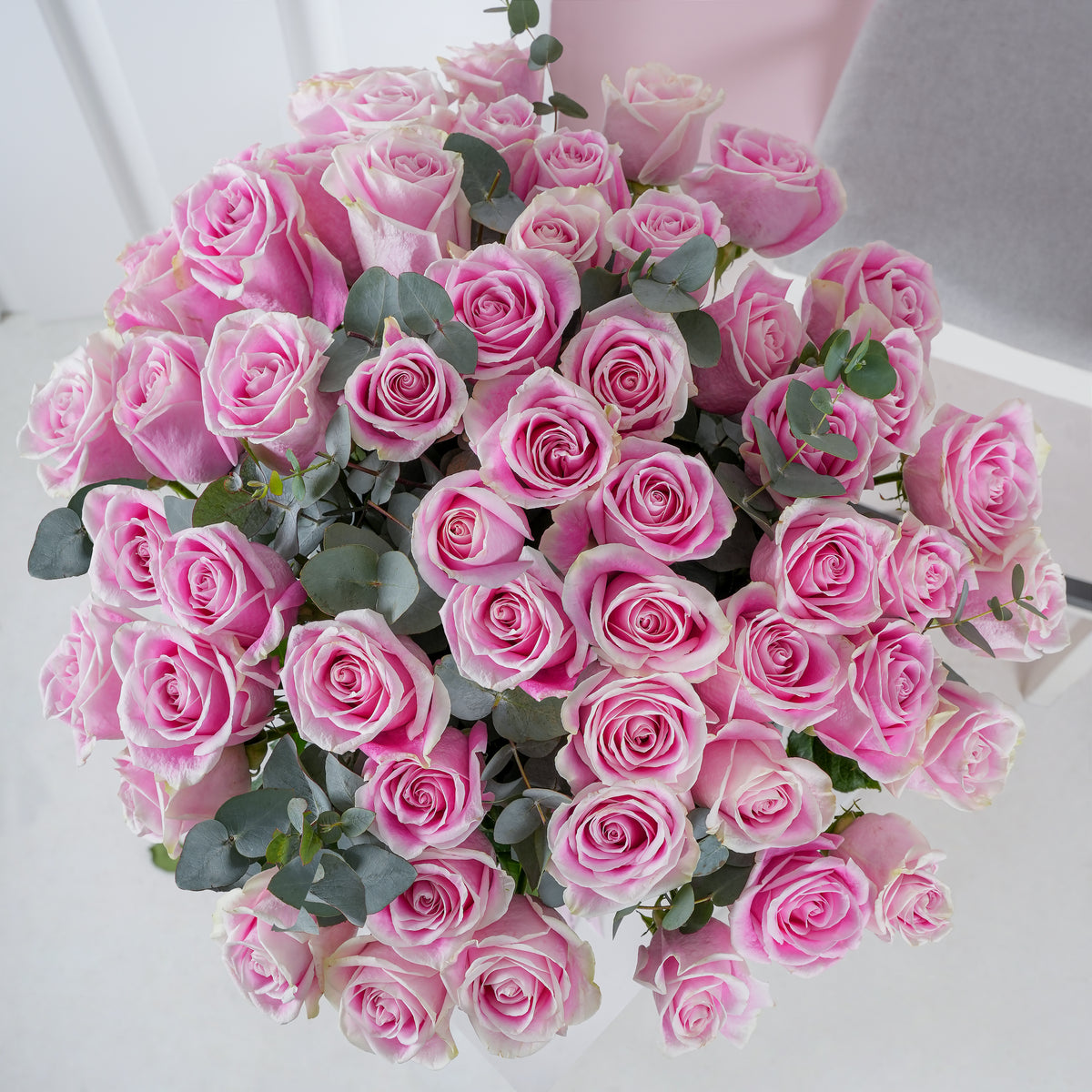 50 Pink Roses - Vase