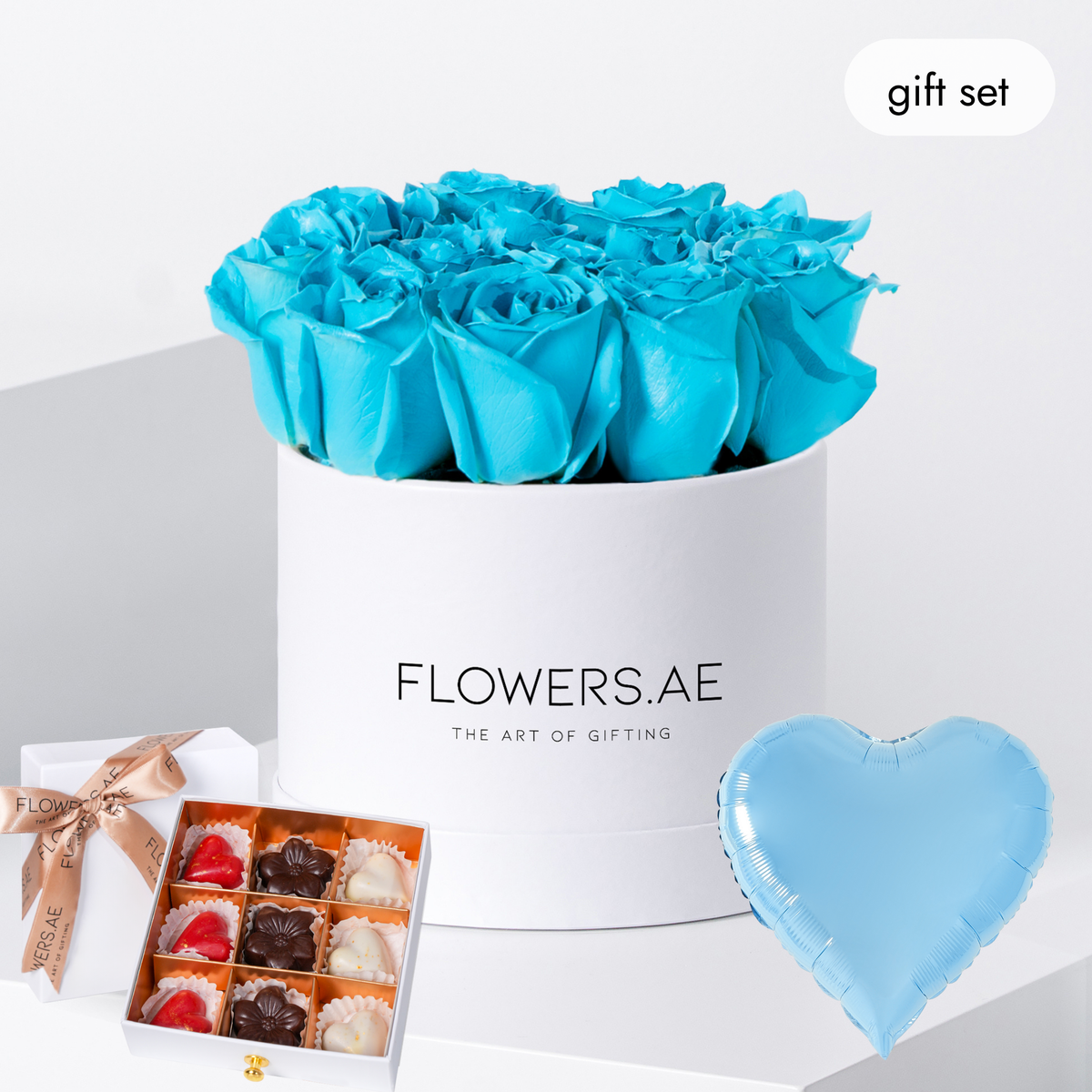 Father's Day Petite Tiffany Blue Roses Hatbox (Gift Set)