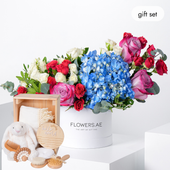 Petite Baby Florence Blue Hamper