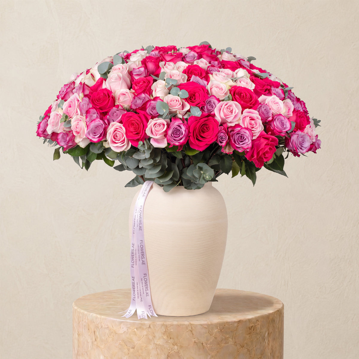 200 Blush Roses Vase