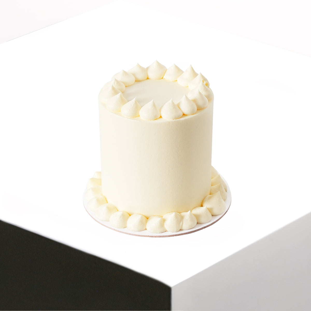 Petite Pure White Peony Hatbox
