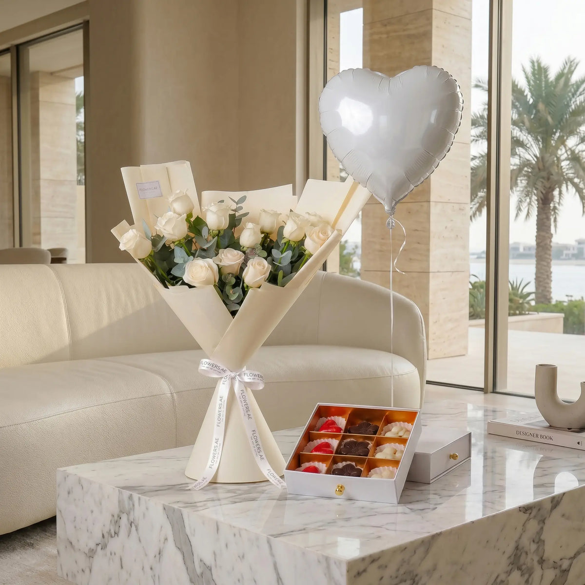 Congratulations 12 White Roses (Gift Set)