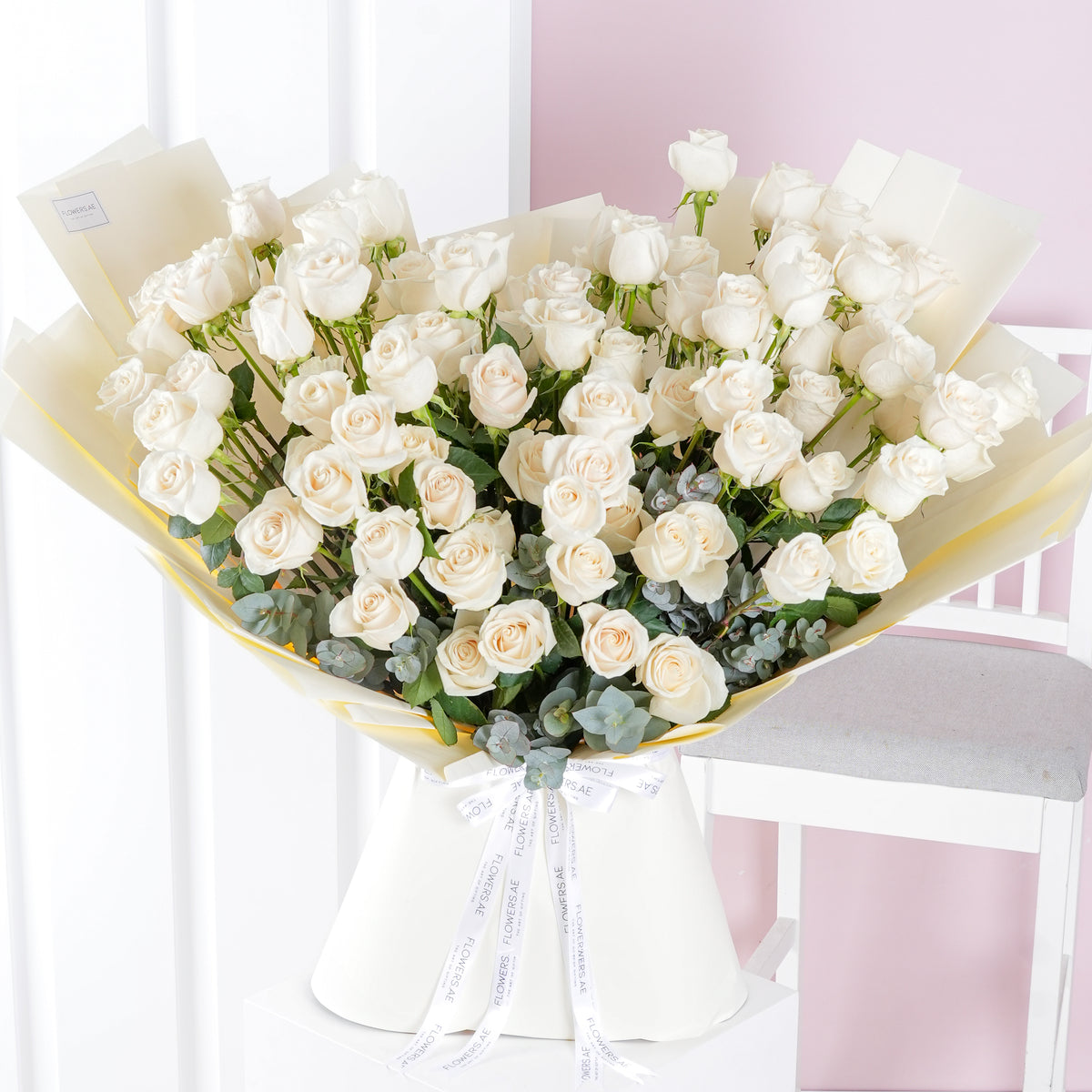 100 White Roses