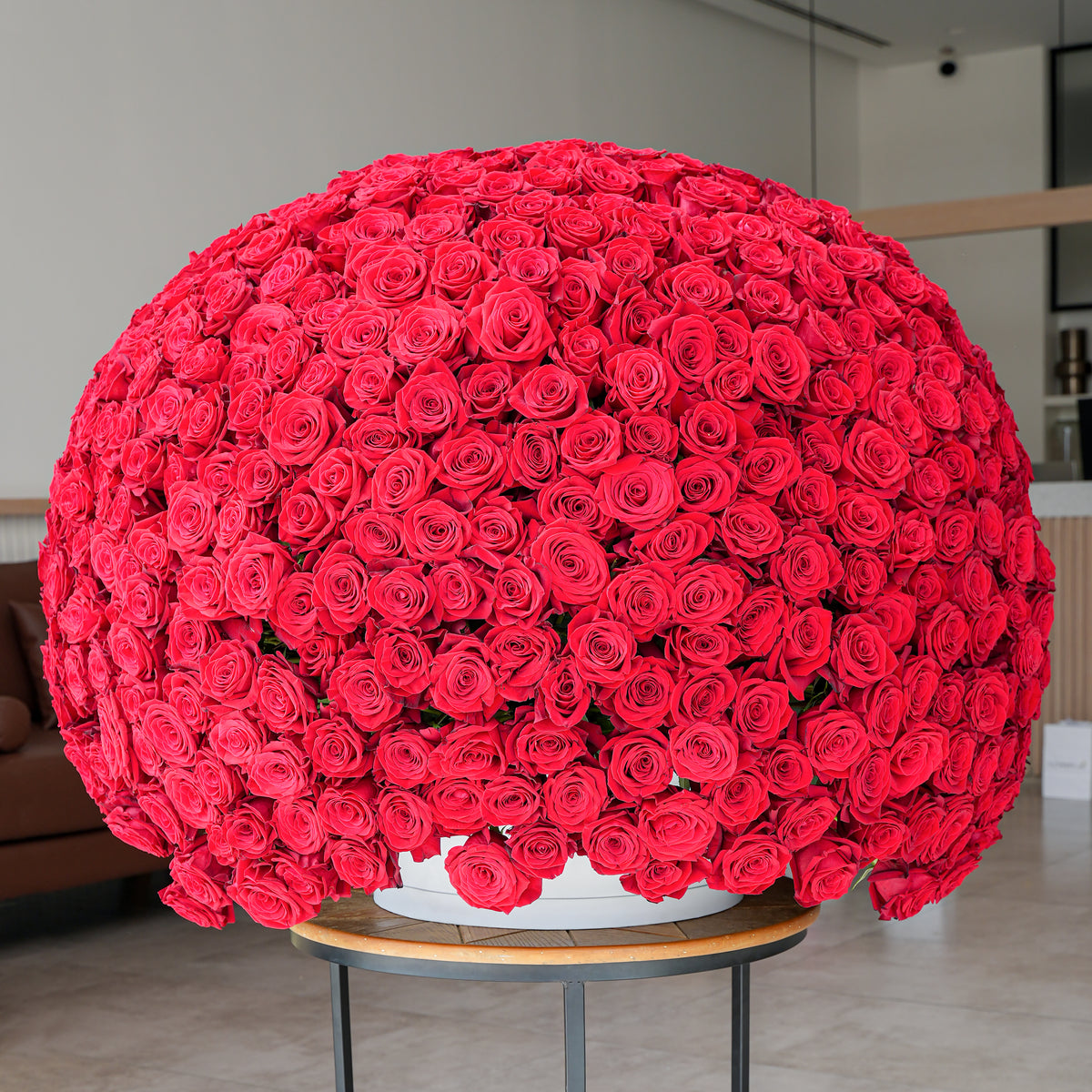 999 Red Roses - Hatbox