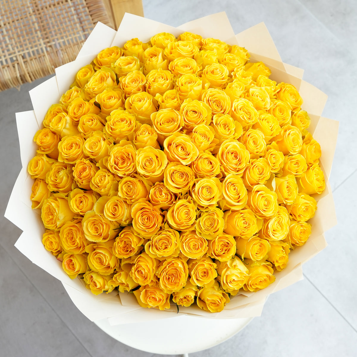 100 Yellow Roses