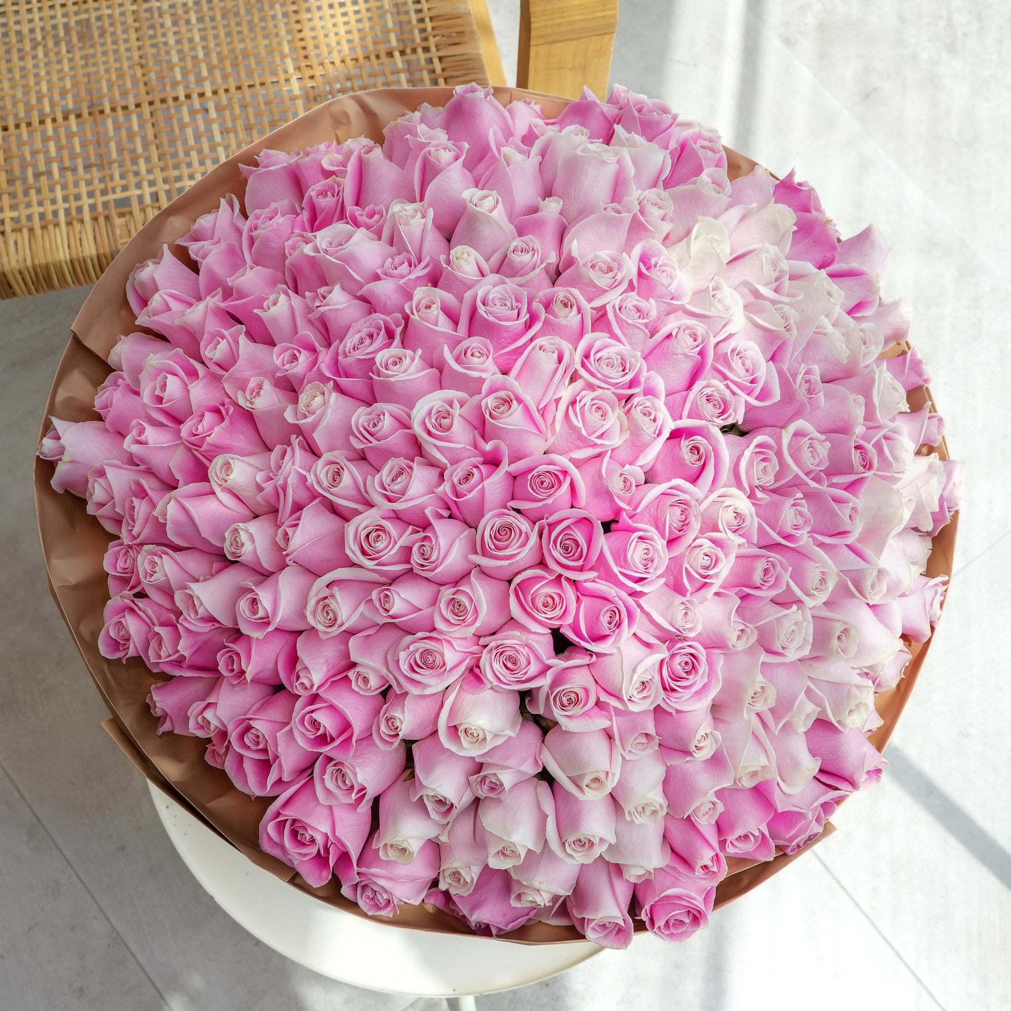 200 Pink Roses - Free Same-Day Delivery to all Emirates - Flowers.ae