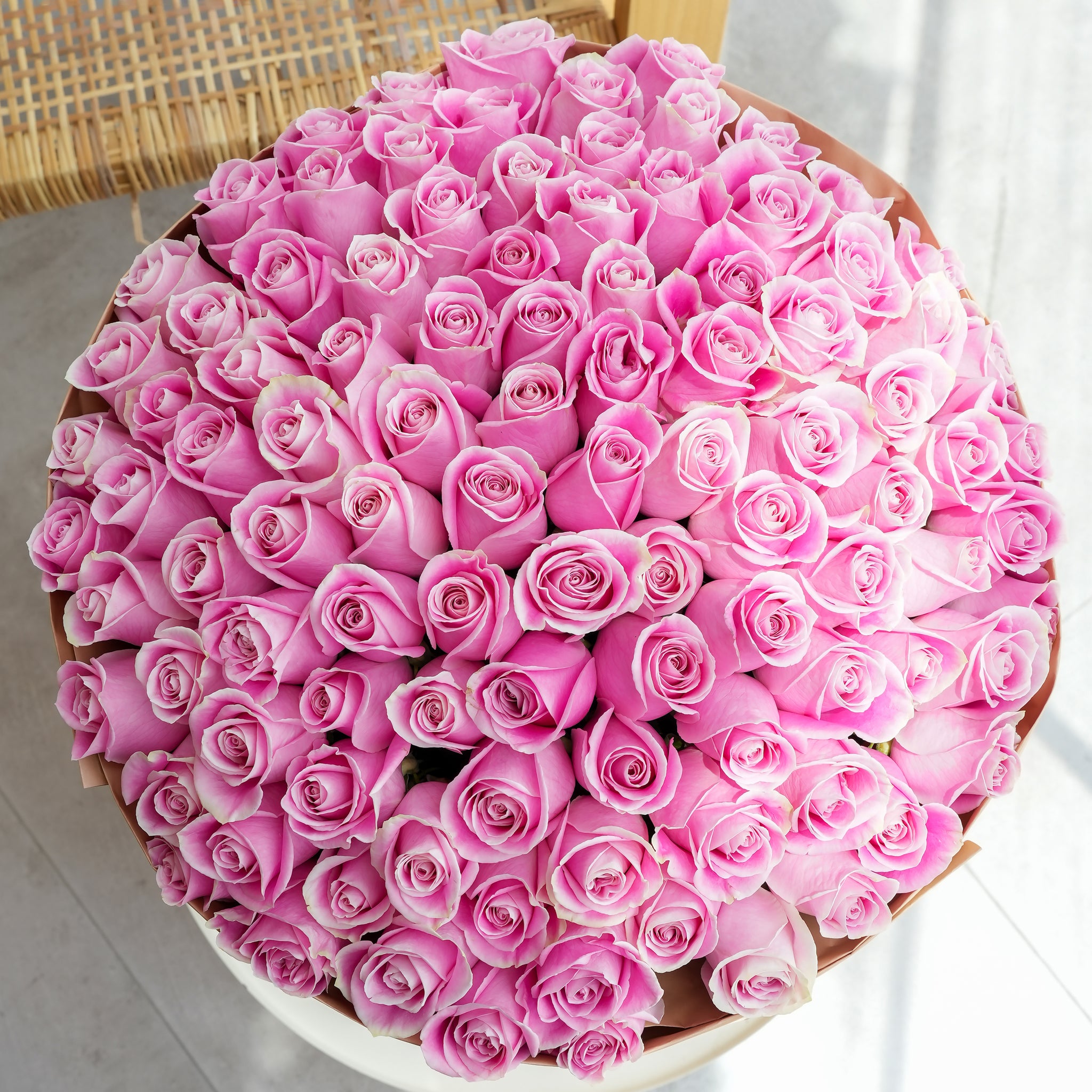 100 Pink Rose | Free Same-Day Delivery to all Emirates - Flowers.ae