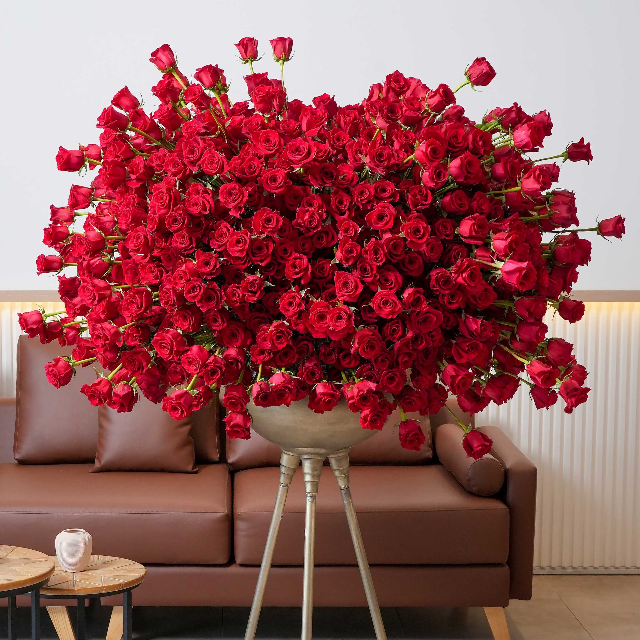 999 Red Roses - Stand | Free Same-Day Delivery to all Emirates - Flowers.ae