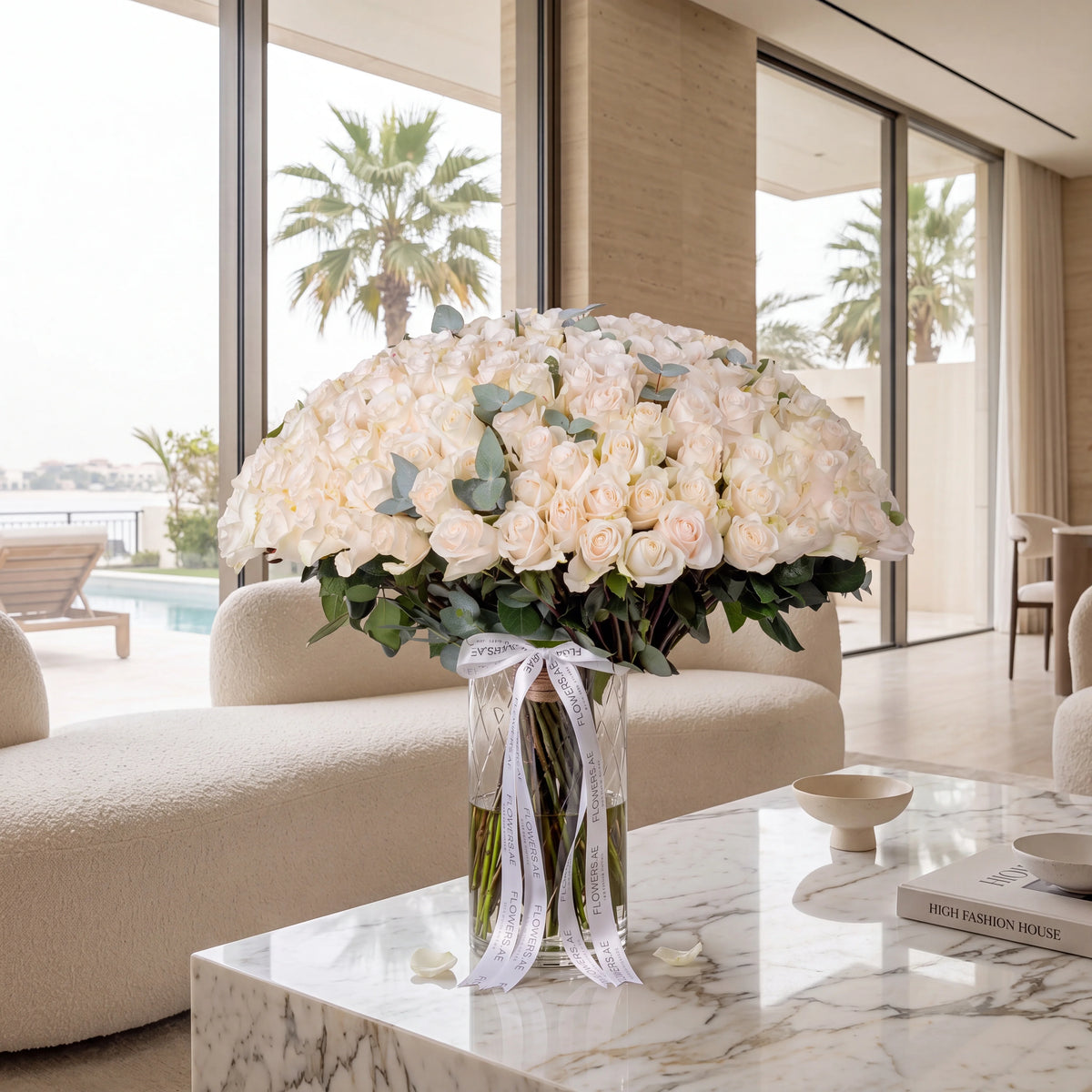 200 White Roses Vase