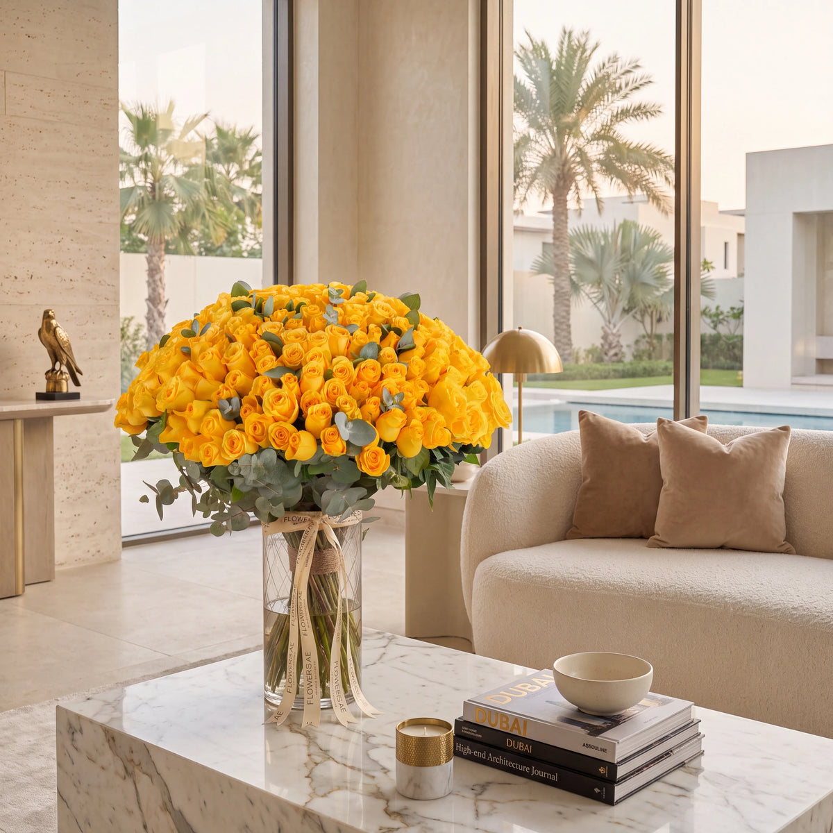 200 Yellow Roses Vase