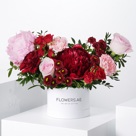 Petite Rouge Peony Hatbox