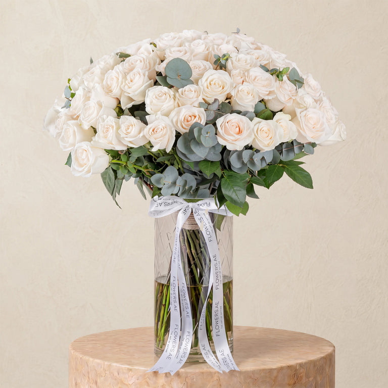 100 White Roses Vase