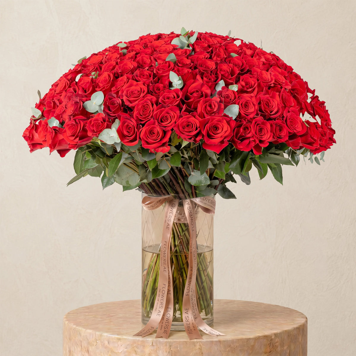 200 Red Roses Vase