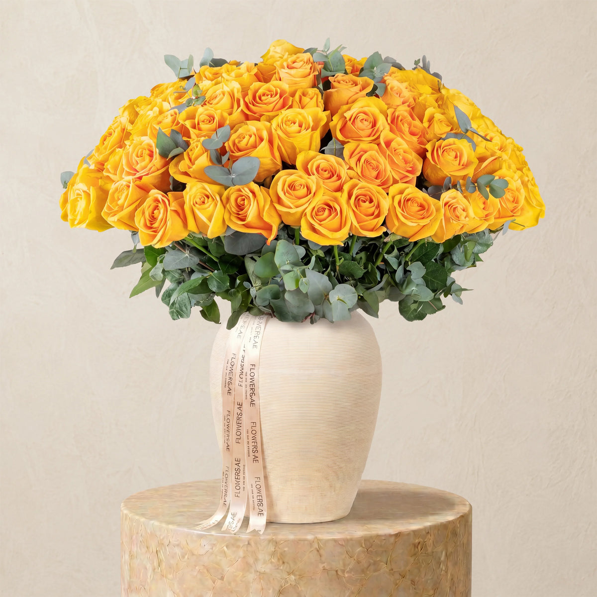 200 Yellow Roses Vase