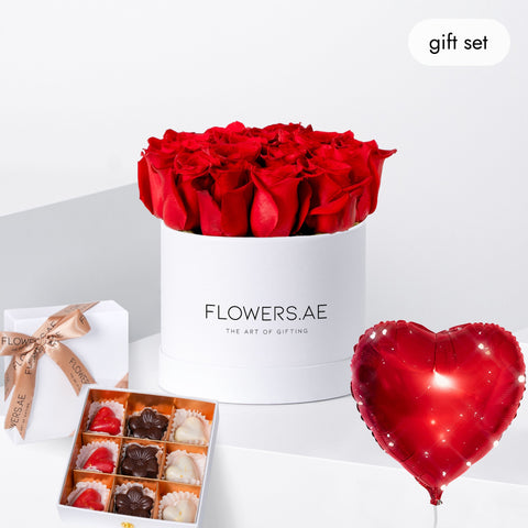 Anniversary Petite Red Roses Petite Hatbox (Gift Set)