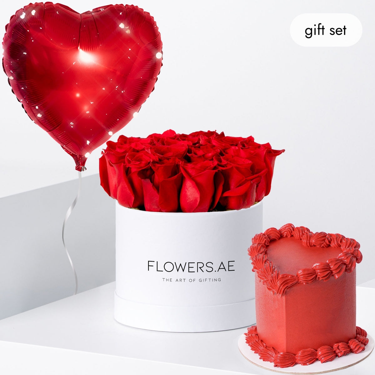 Anniversary Petite Red Roses Hatbox (Cake Gift Set)