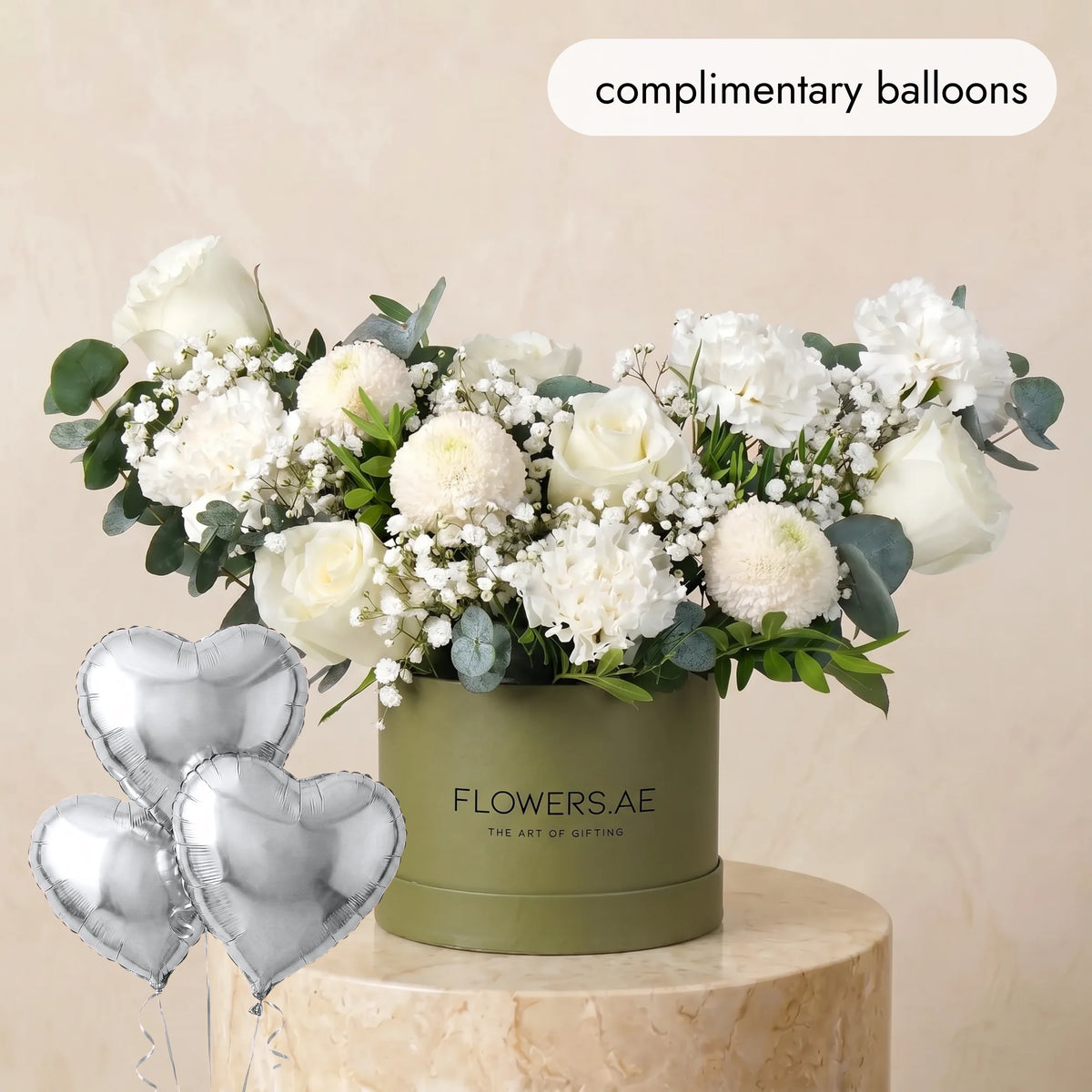 Petite Ivory Hatbox (Complimentary balloons)