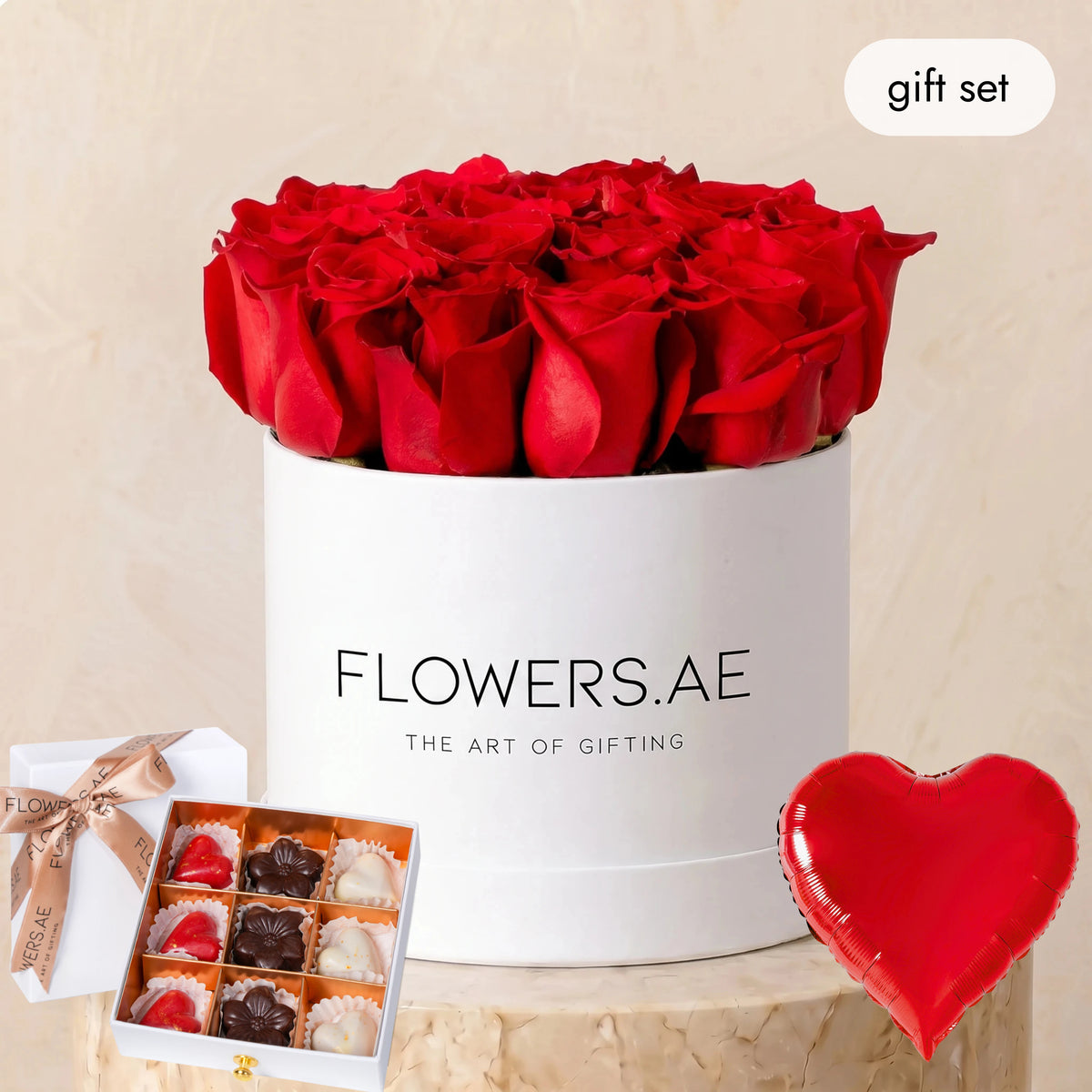 Anniversary Petite Red Roses (Gift Set)